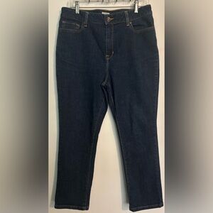 L. L. Bean 12 Classic Fit True Shape Jeans High waist Slim Leg Ankle Length Jean